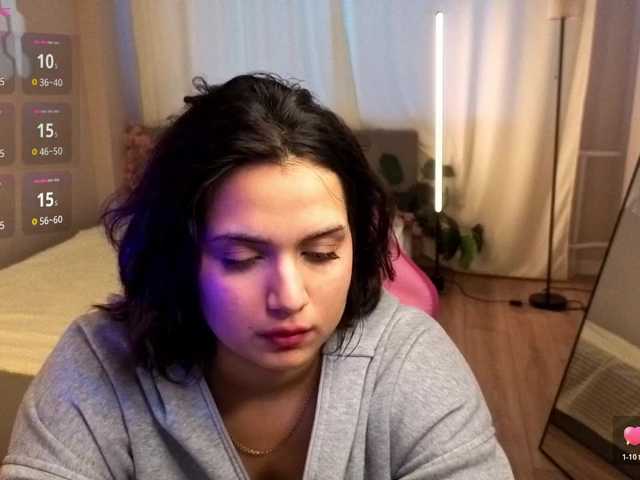 Vivien-Ross live cam on BongaCams