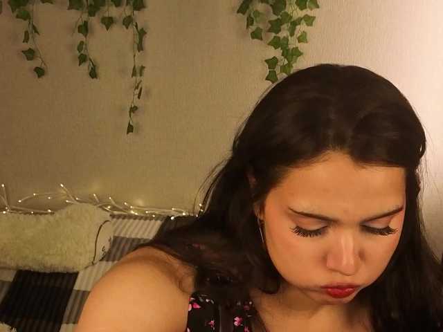 Vivien-Ross live cam on BongaCams
