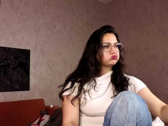 Vivien-Ross live cam on BongaCams