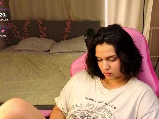 Vivien-Ross live cam on BongaCams