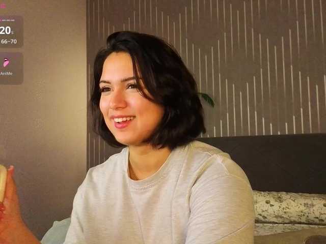 Vivien-Ross live cam on BongaCams
