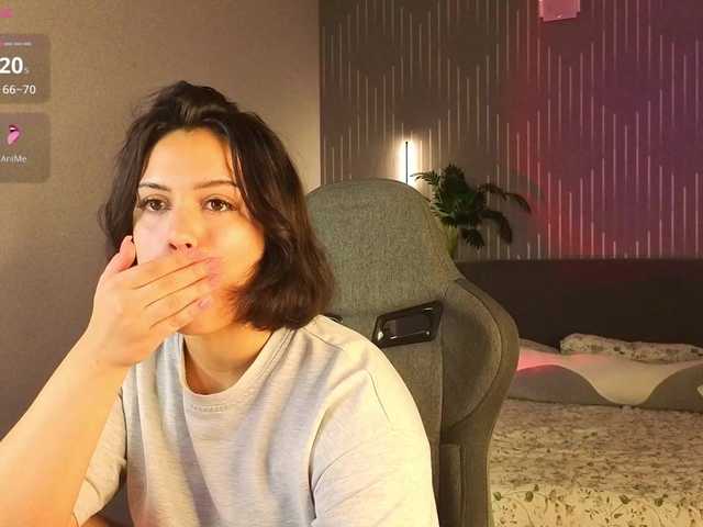 Vivien-Ross live cam on BongaCams