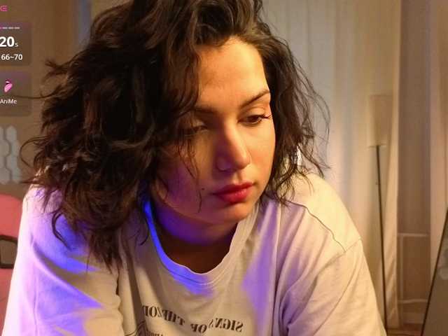 Vivien-Ross live cam on BongaCams