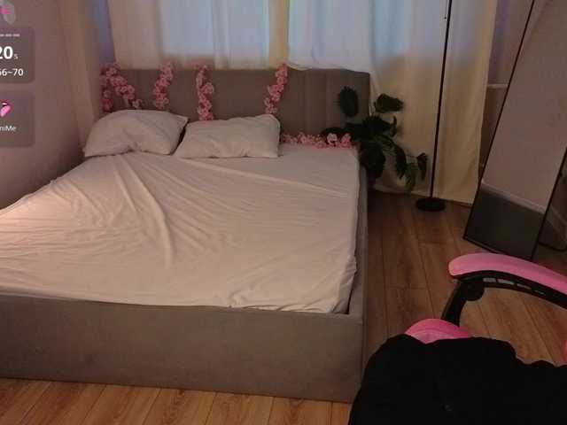Vivien-Ross live cam on BongaCams