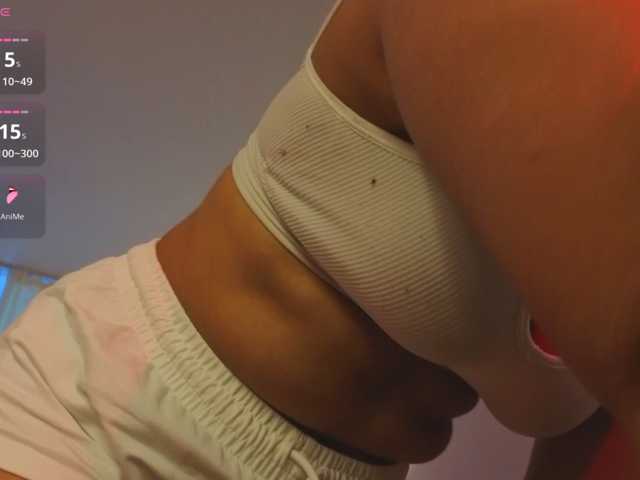 Vivien-Ross live cam on BongaCams