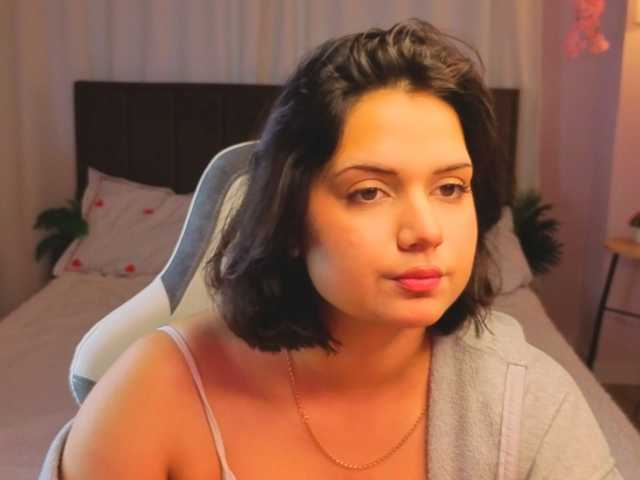 Vivien-Ross live cam on BongaCams