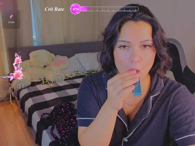 Vivien-Ross live cam on BongaCams