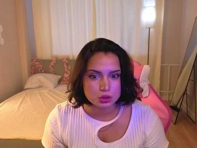 Vivien-Ross live cam on BongaCams