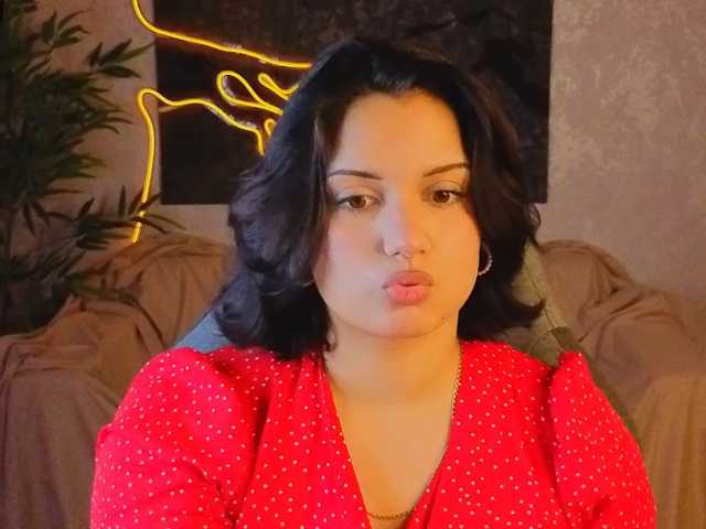 Vivien-Ross live cam on BongaCams
