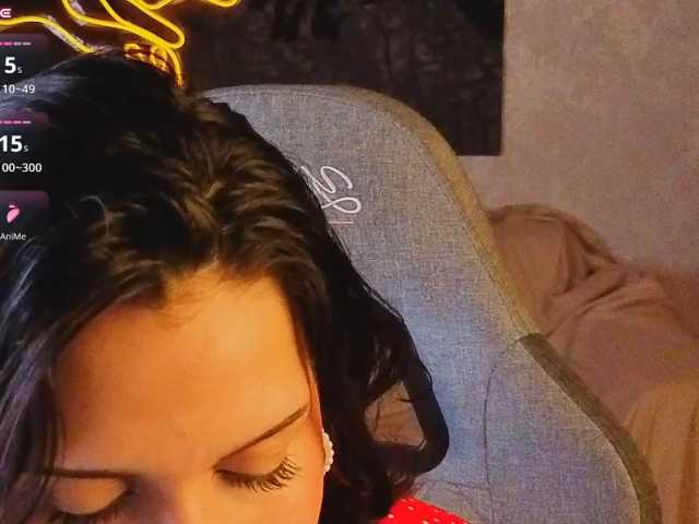 Vivien-Ross live cam on BongaCams