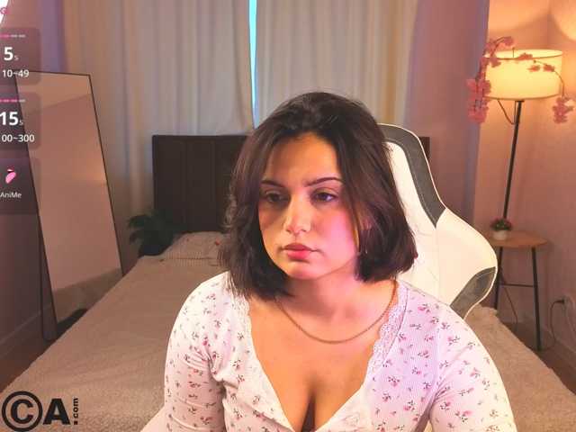 Vivien-Ross live cam on BongaCams