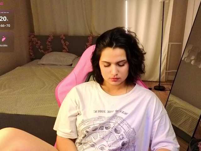 Vivien-Ross live cam on BongaCams