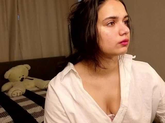 Vivien-Ross live cam on BongaCams