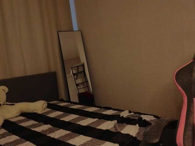 Vivien-Ross live cam on BongaCams