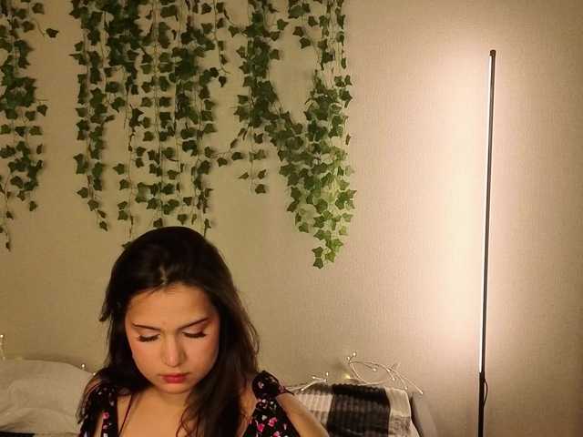 Vivien-Ross live cam on BongaCams