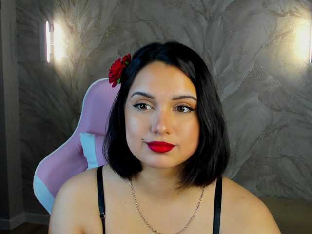 Vivien-Ross live cam on BongaCams