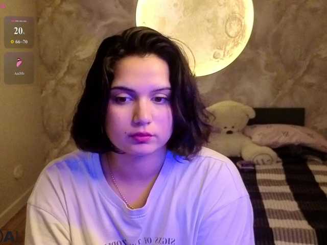 Vivien-Ross live cam preview