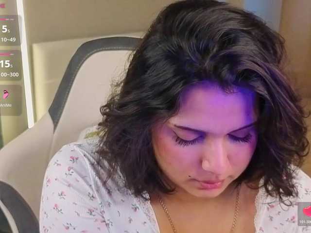 Vivien-Ross live cam preview