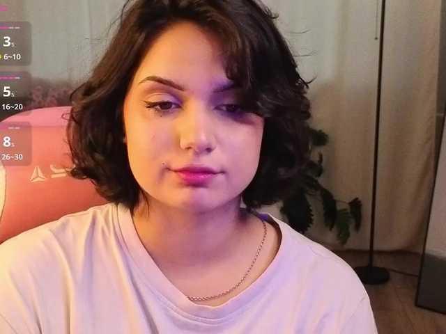 Vivien-Ross live cam preview