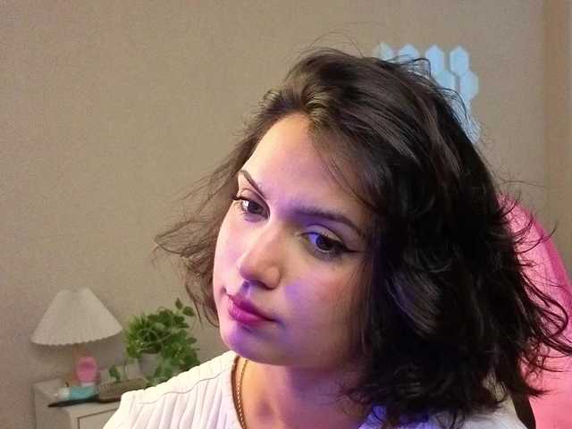Vivien-Ross live cam on BongaCams