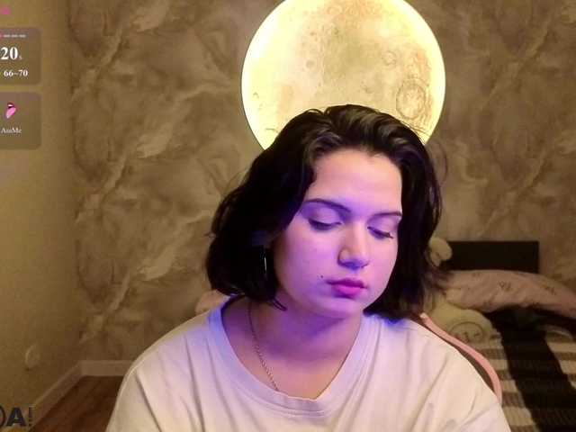 Vivien-Ross live cam on BongaCams