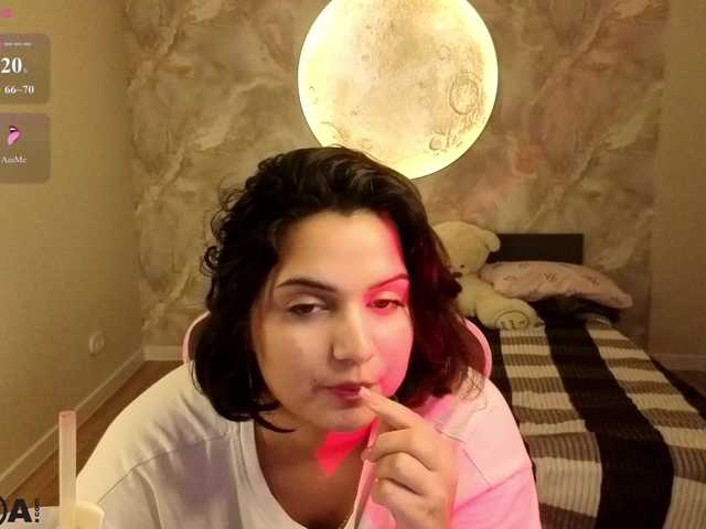 Vivien-Ross live cam preview