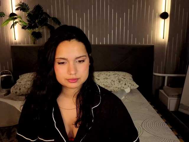 Vivien-Ross live cam on BongaCams