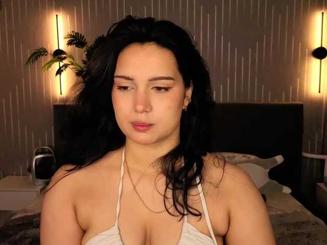 Vivien-Ross live cam on BongaCams
