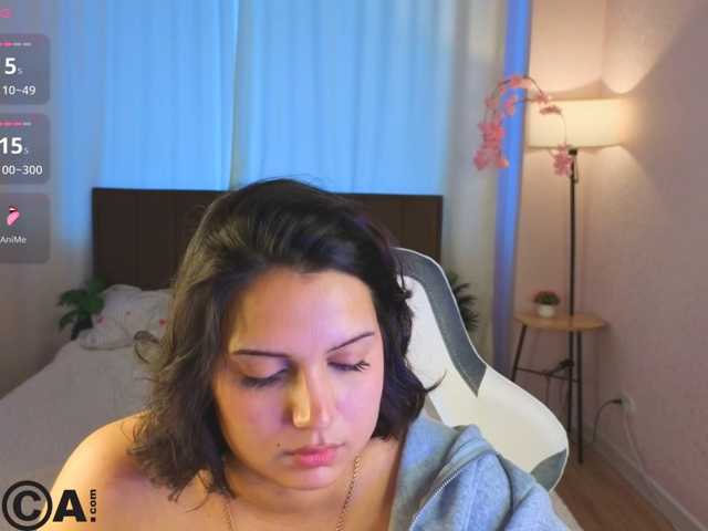 Vivien-Ross live cam on BongaCams