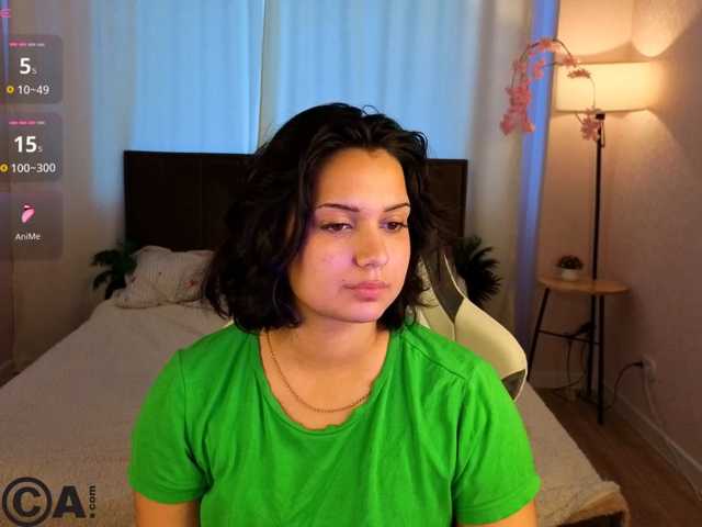 Vivien-Ross live cam on BongaCams
