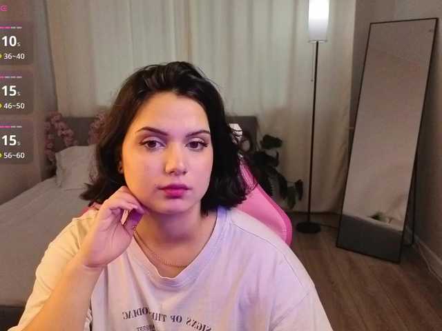 Vivien-Ross live cam on BongaCams