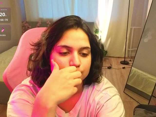Vivien-Ross live cam on BongaCams