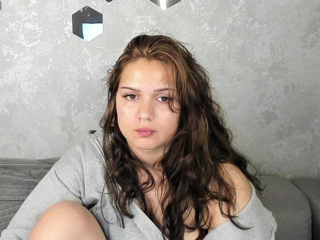 Vivien-Ross live cam on BongaCams