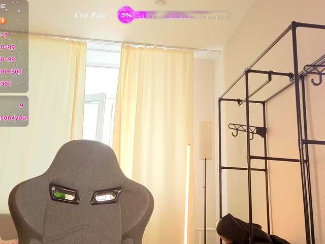 Vivien-Ross live cam on BongaCams