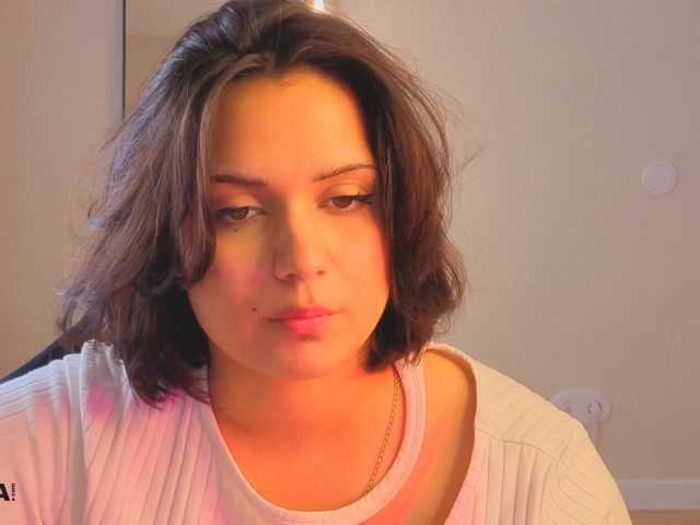 Vivien-Ross live cam on BongaCams