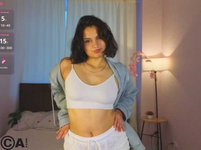 Vivien-Ross live cam on BongaCams