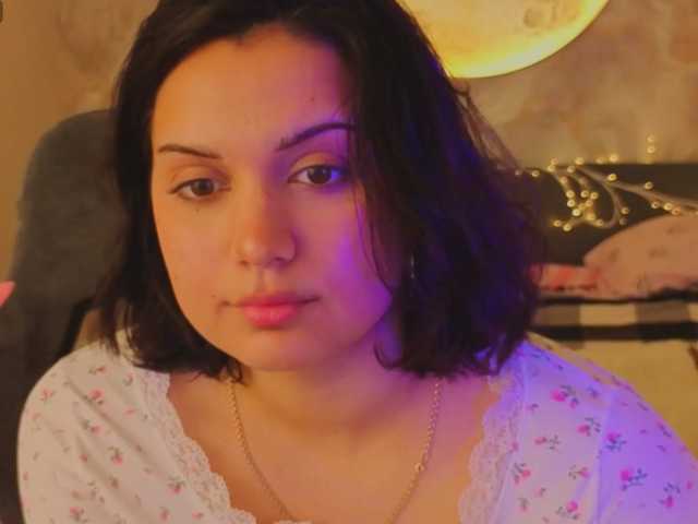 Vivien-Ross live cam on BongaCams