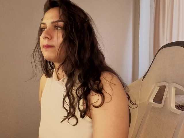 Vivien-Ross live cam on BongaCams