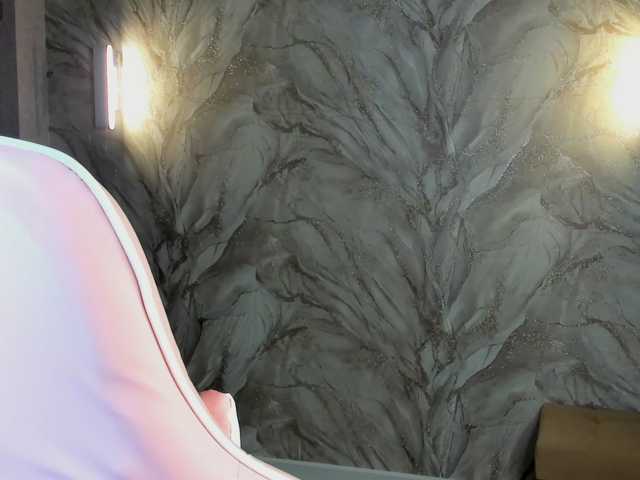 Vivien-Ross live cam on BongaCams