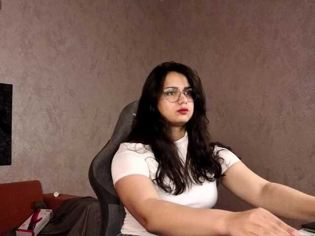 Vivien-Ross live cam on BongaCams