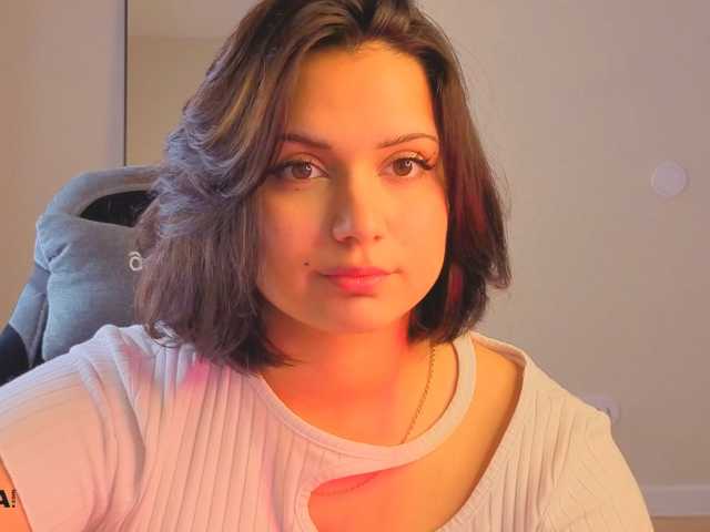 Vivien-Ross live cam on BongaCams
