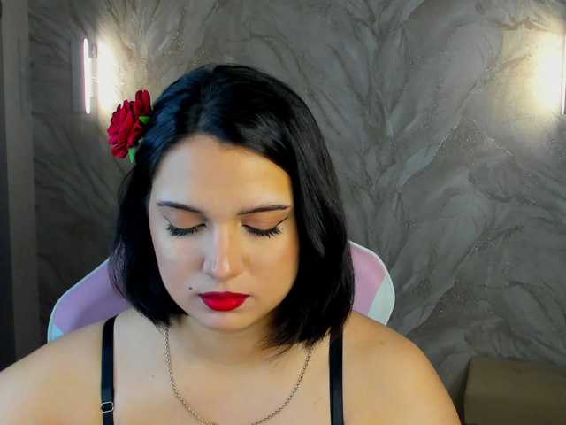 Vivien-Ross live cam on BongaCams