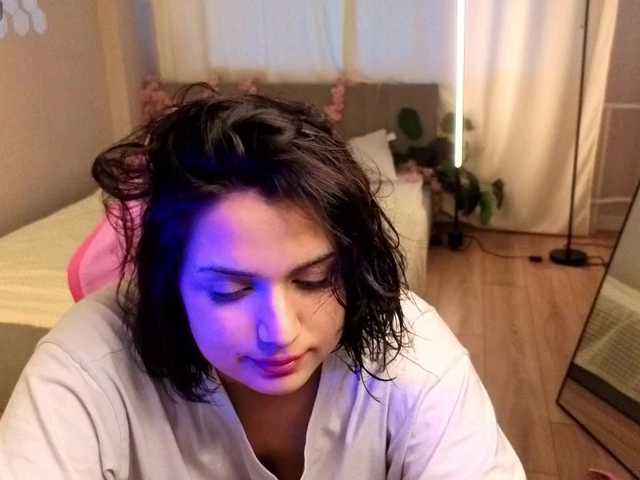 Vivien-Ross live cam on BongaCams