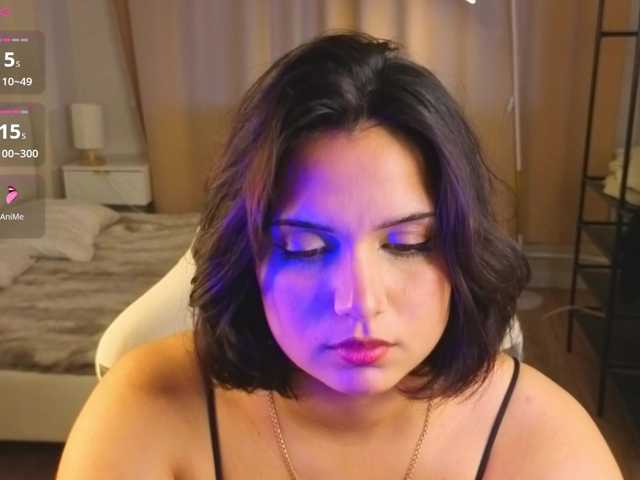 Vivien-Ross live cam on BongaCams