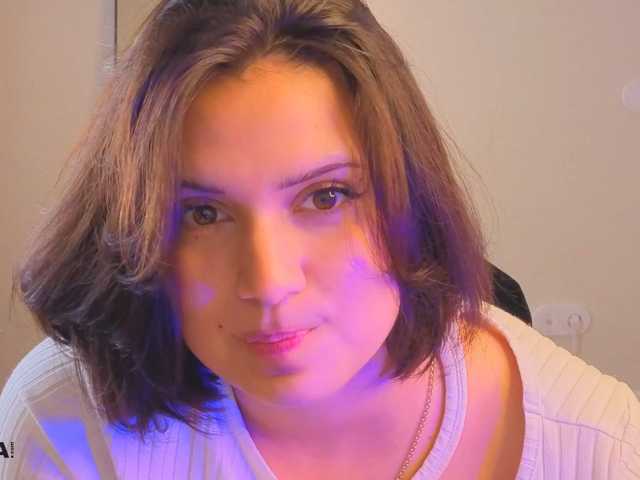 Vivien-Ross live cam on BongaCams