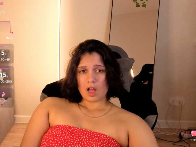 Vivien-Ross live cam on BongaCams