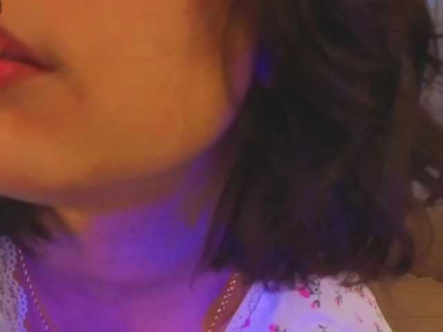 Vivien-Ross live cam on BongaCams