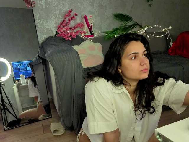 Vivien-Ross live cam on BongaCams