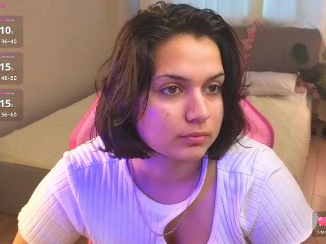 Vivien-Ross live cam on BongaCams