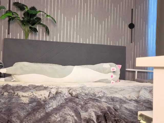 Vivien-Ross live cam on BongaCams